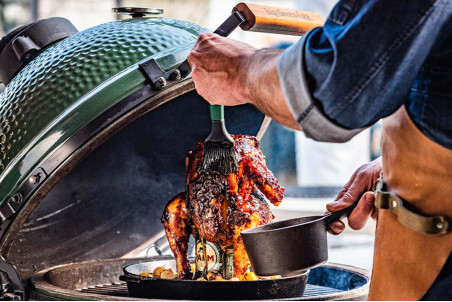 Support à rôtir vertical pour canette de bière et poulet Big Green Egg - Ustensile pliable
