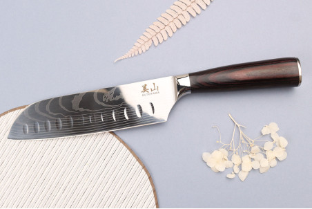 Couteau santoku alvéolé en acier inoxydable Kutoyama Black Pakka 17cm