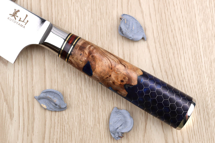 Couteau de chef Kutoyama Damas Nid d'Abeille lame acier VG10 19cm