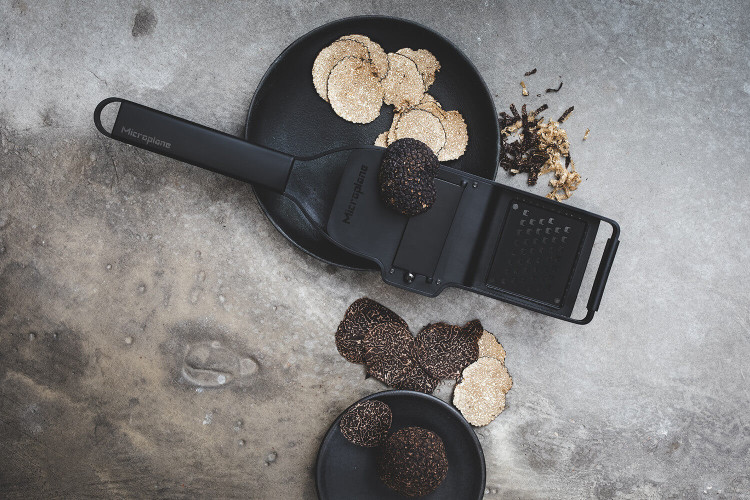 Râpe à truffe et trancheuse Microplane Black Sheep - 2 en 1