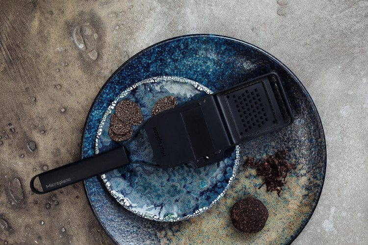 Râpe à truffe et trancheuse Microplane Black Sheep - 2 en 1