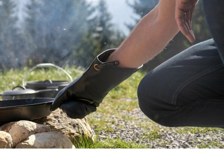 Manique Alaskan Maker Defender noir en cuir