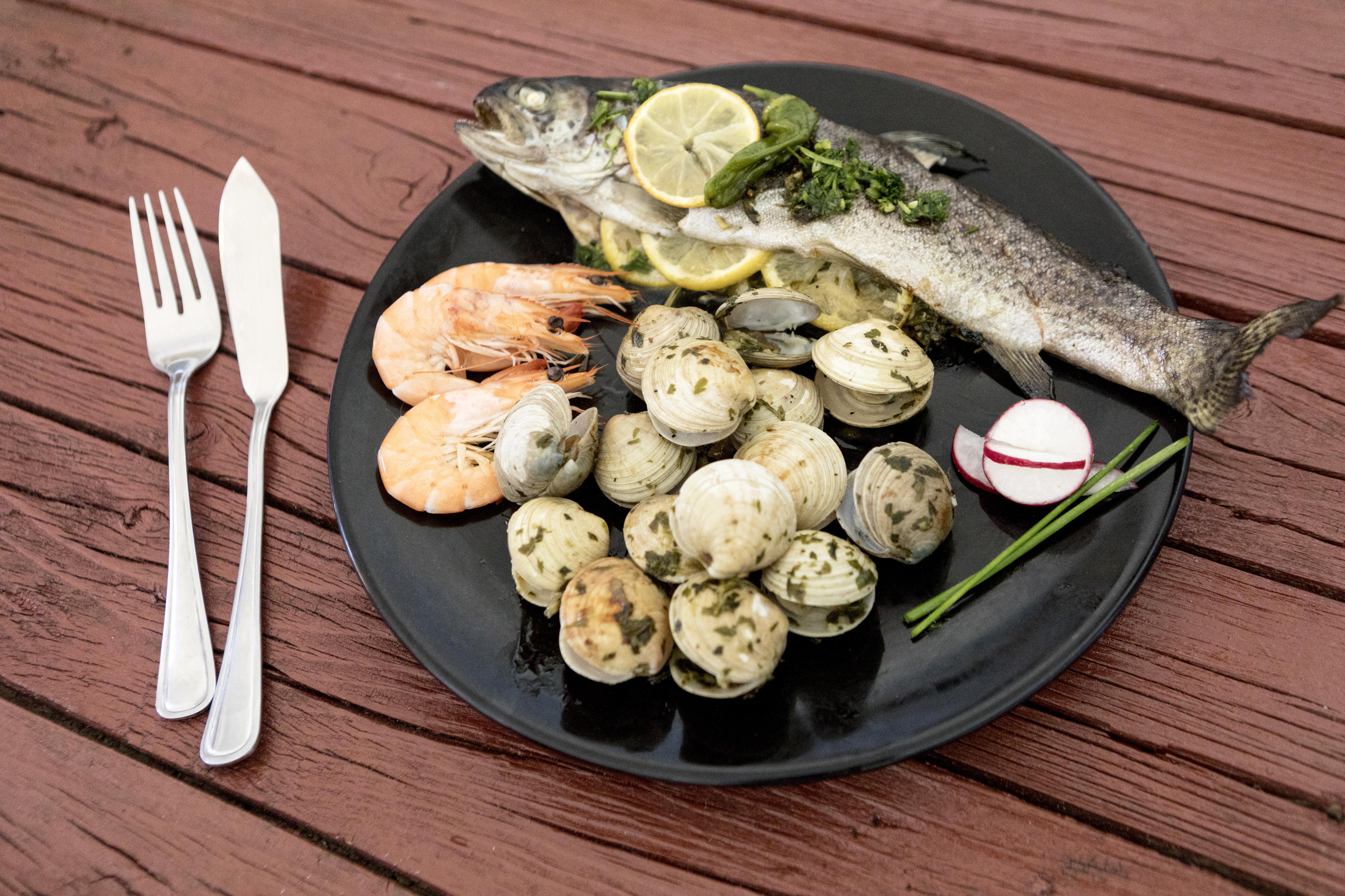 Les ustensiles de cuisine indispensables pour le poisson